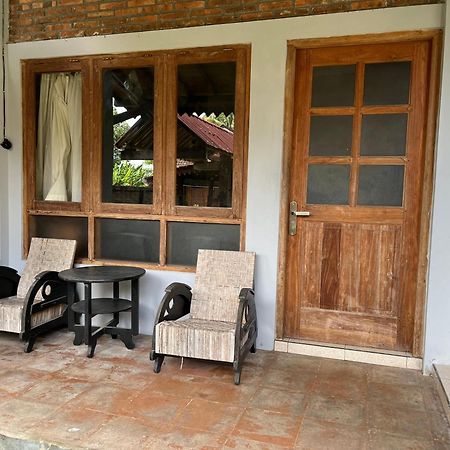 Saka Homestay Boutique & Cafe Magelang Extérieur photo