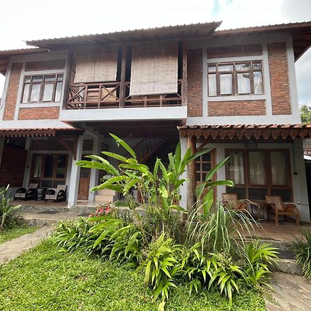 Saka Homestay Boutique & Cafe Magelang Extérieur photo