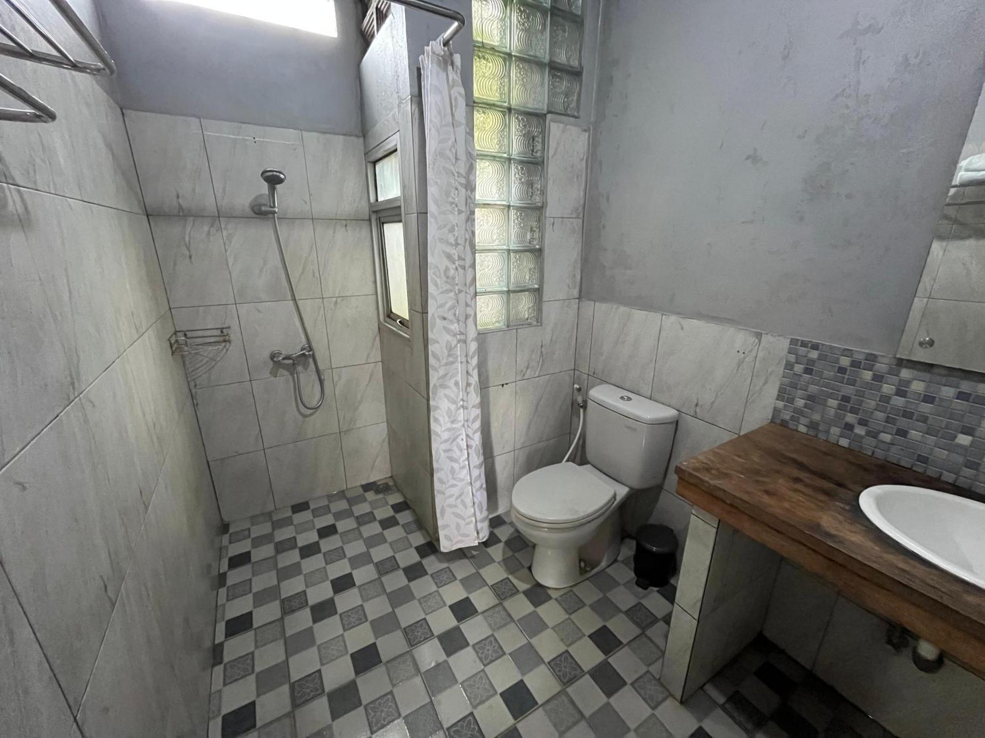 Saka Homestay Boutique & Cafe Magelang Extérieur photo